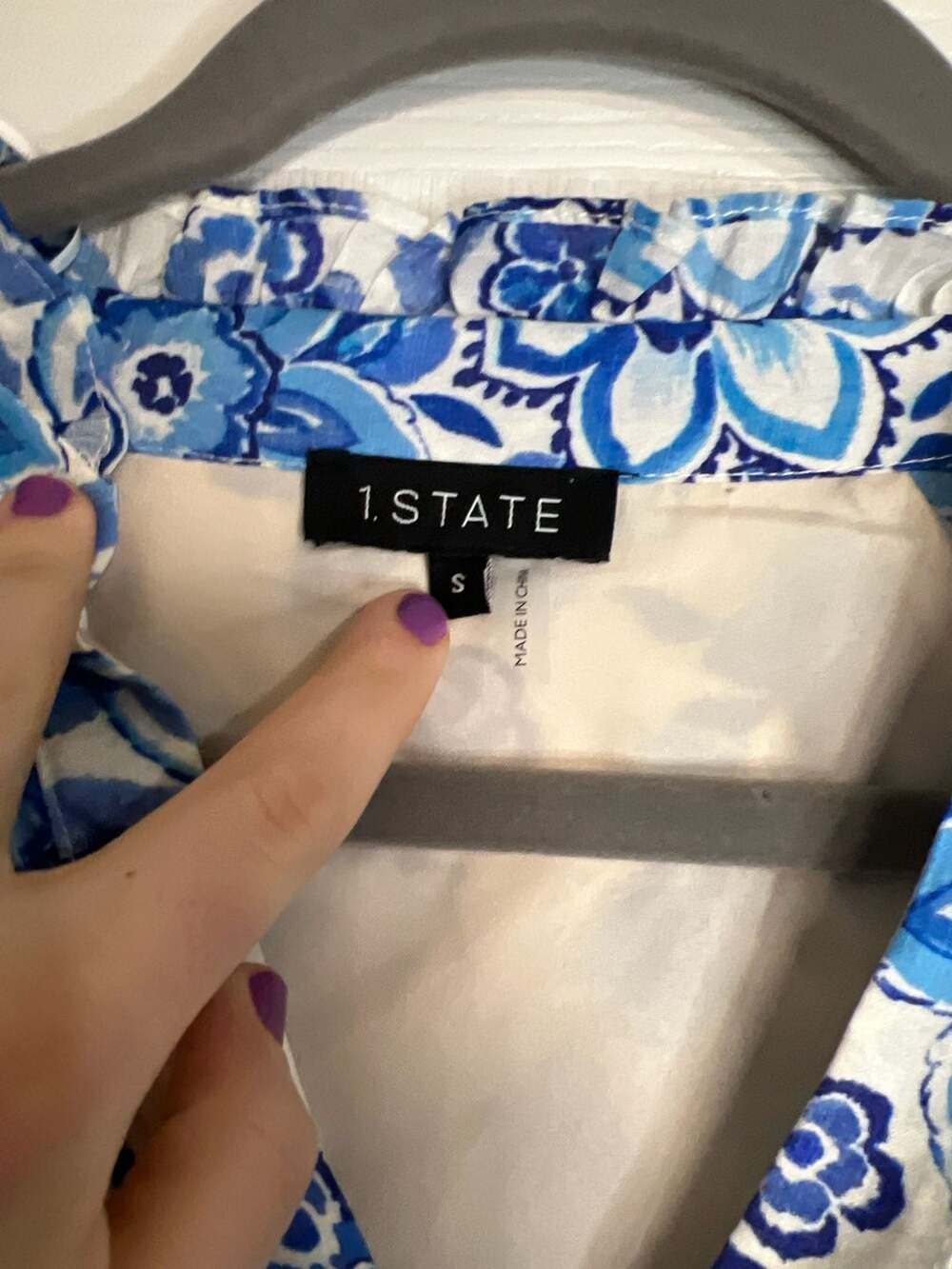 1.STATE Blue and White Floral Tiered Puff Sleeve Mini Dress - Picture 2 of 7